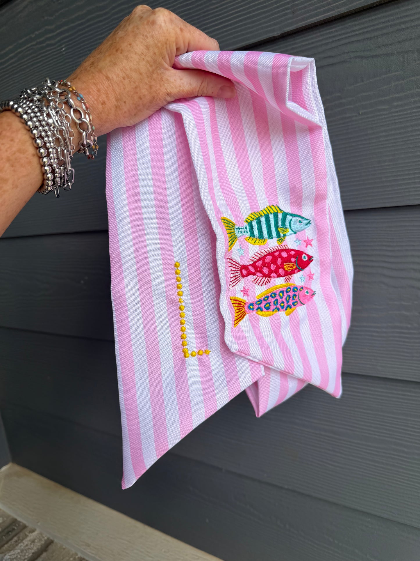 FUNKY FISH WREATH SASH